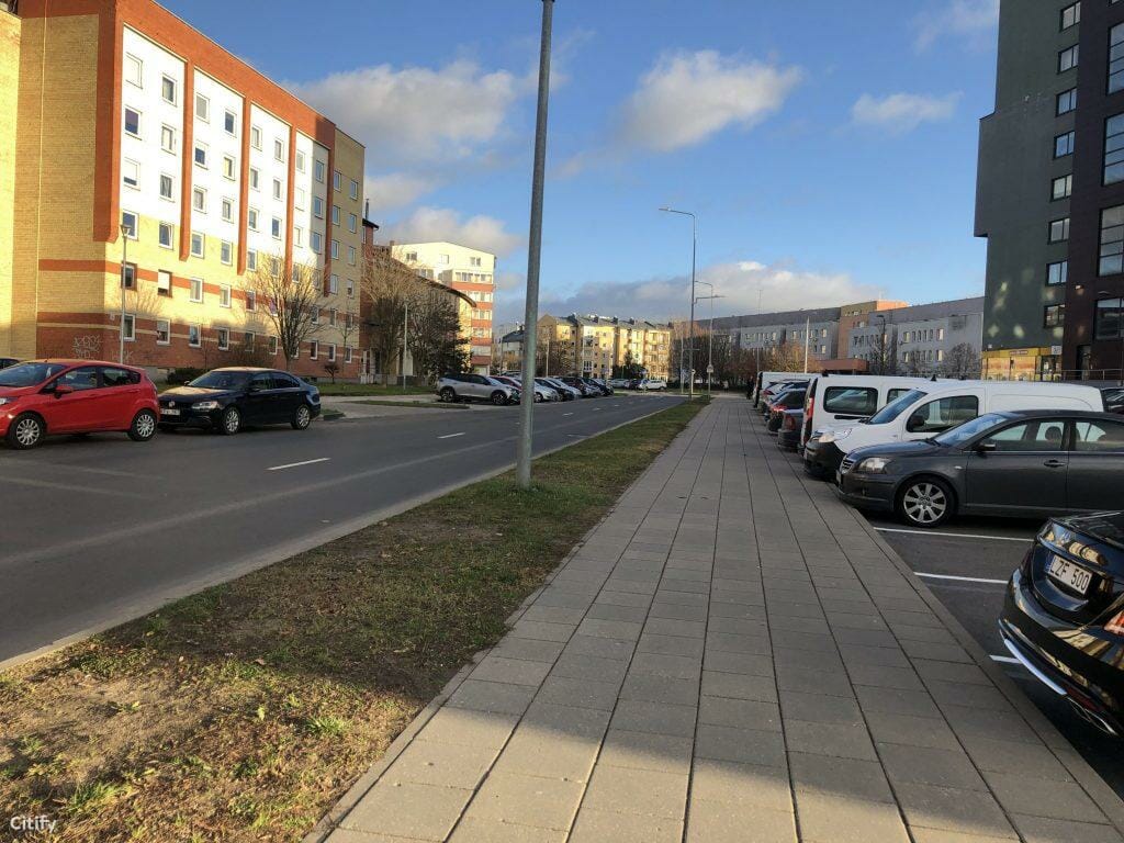 Ramaus eismo gatvė prie Vilniaus rajono centrinės poliklinikos (J. Baltrušaičio g.) - Tänav - ehituse fotod