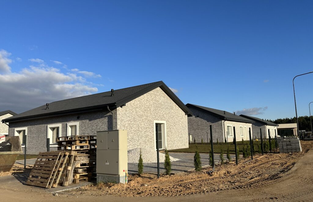 Katišių g. 4, 6, 8 (Katišių g. 4, 6, 8) - Privačių namų kvartalas - statybų nuotraukos