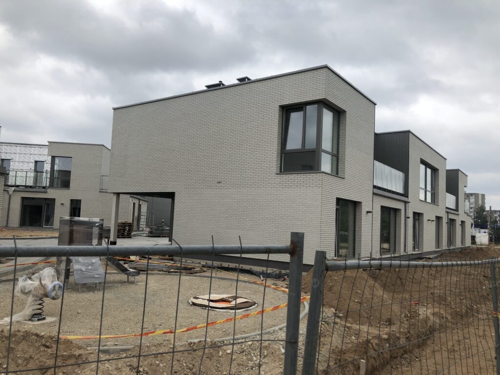 Bitėnų oazė 3 etapas (Bitėnų g. 3H) - Row housing - construction photos