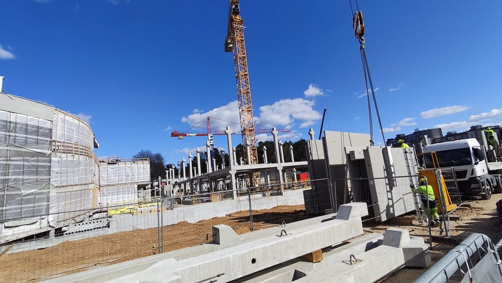 PC Mada rekonstrukcija (Viršuliškių g. 40, 42) - Kaubanduskeskus - ehituse fotod