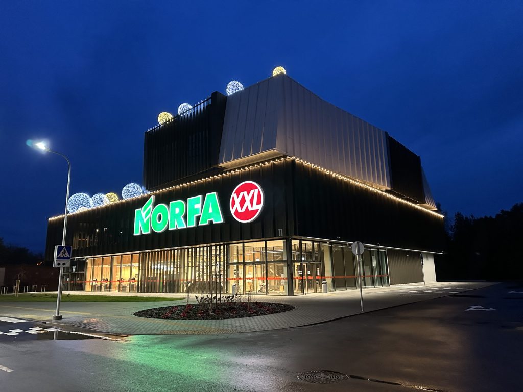 NORFA | Teniso kortai (Bangų g. 11A) - Prekybos centras, Sporto arena - statybų nuotraukos