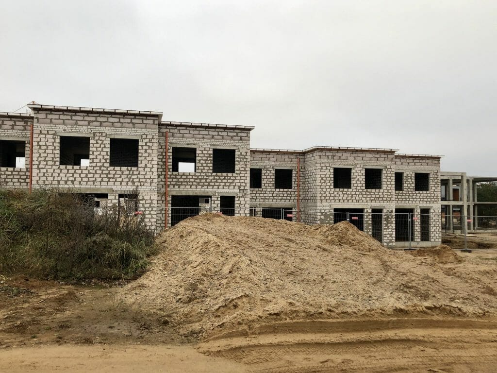 Pilaitės namai (Tilžės g. 47, 53, 55, 57, 59, 60, 61, 63, 65, 67, Gumbinės g. 8, 12, 14, Virbalio g. 4, Tolminkiemio g. 50) - Rindu mājas - būvdarbu attēli