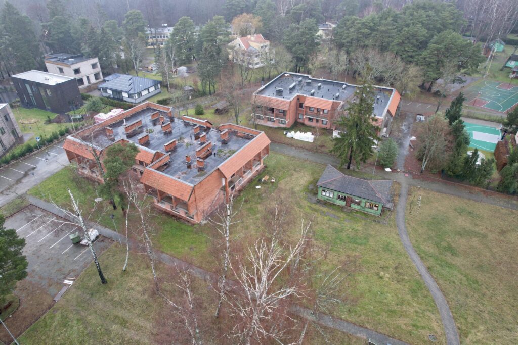 Girulių vilos 1 etapas (Turistų g. 20, 22) - Korterelamu - ehituse fotod