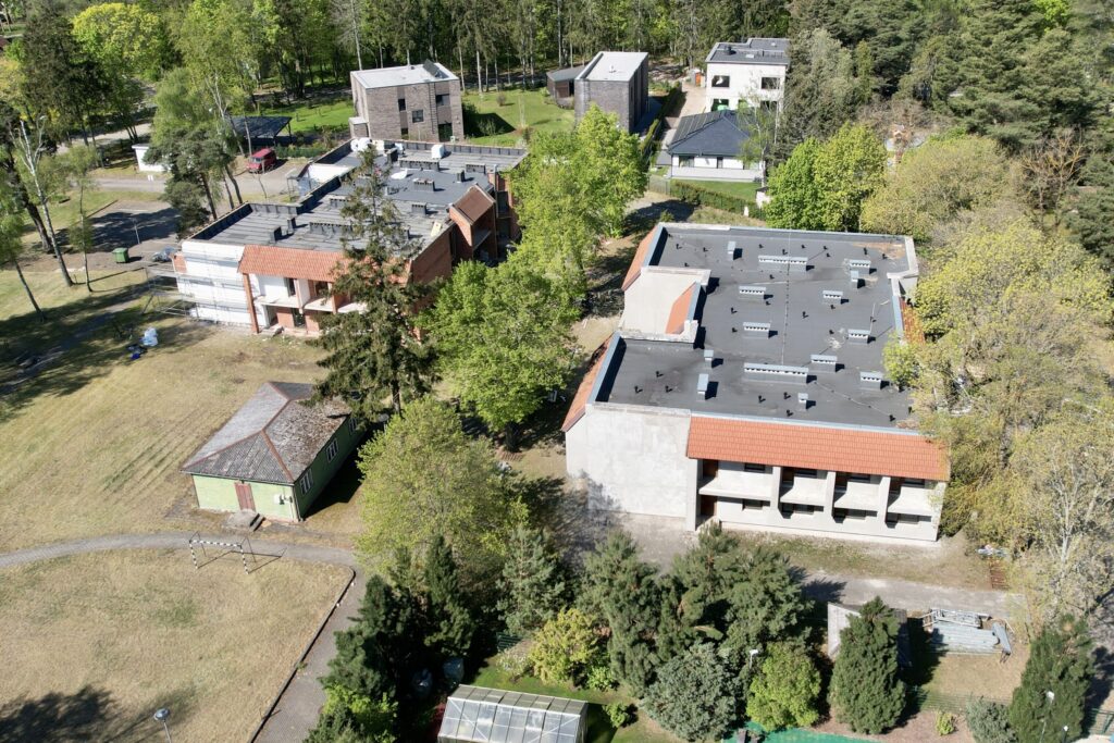 Girulių vilos 1 etapas (Turistų g. 20, 22) - Korterelamu - ehituse fotod