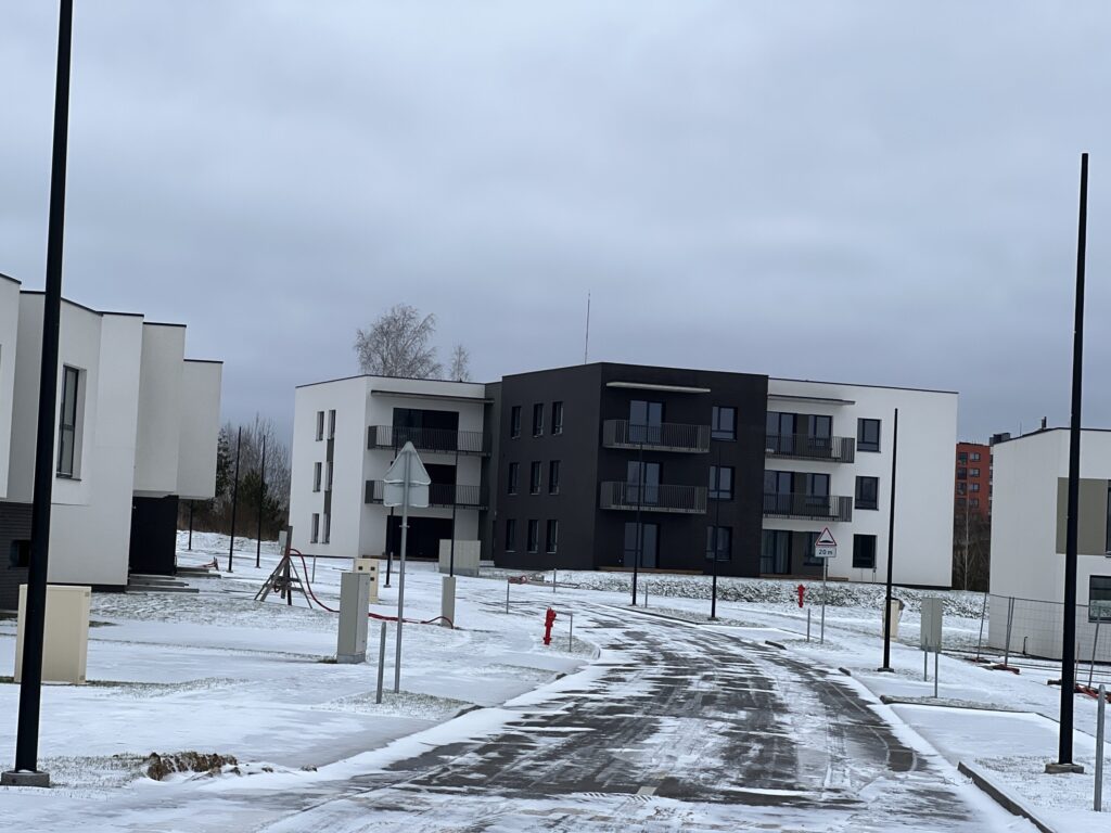 Pilaitės namai (Tilžės g. 47, 53, 55, 57, 59, 60, 61, 63, 65, 67, Gumbinės g. 8, 12, 14, Virbalio g. 4, Tolminkiemio g. 50) - Rindu mājas - būvdarbu attēli