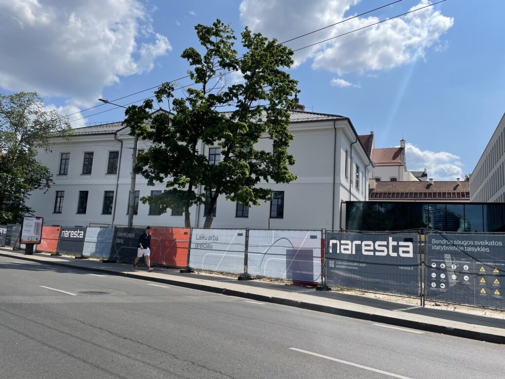 Vasario 16-osios (Vasario 16-osios g. 1) - Hotel, Office center, Primary and secondary education - construction photos