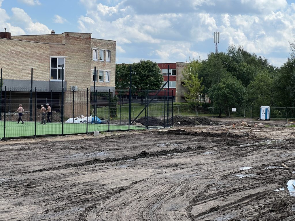 Vilniaus Ozo gimnazijos sporto aikštynas (Ozo g. 39) - Sports arena - construction photos