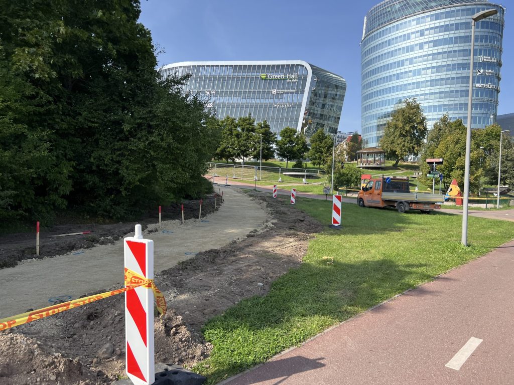 Pėsčiųjų tiltas per Nerį (Alberto tiltas) (Upės g.) - Dviračių takas, Tiltas - statybų nuotraukos