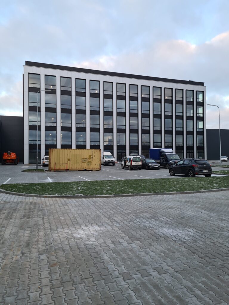 AUG Rent logistikos ir paslaugų kompleksas (Tilžės g. 86) - Büroohoone, Laohoone - ehituse fotod