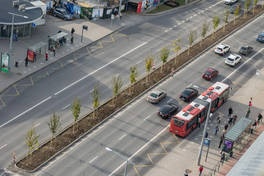 Konstitucijos pr. atnaujinimas ir apželdinimas (Konstitucijos pr.) - Bike path, Road - construction photos