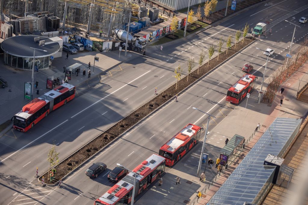 Konstitucijos pr. atnaujinimas ir apželdinimas (Konstitucijos pr.) - Bike path, Road - construction photos