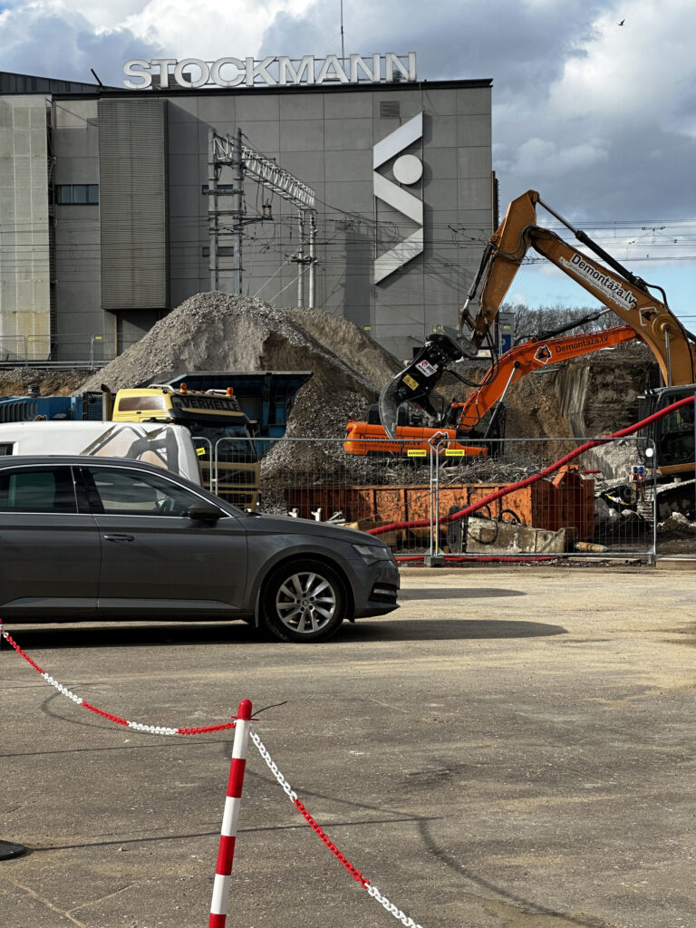 Labiekārtojums no Prāgas ielas līdz Pilsētas kanālam (Prāgas iela 2) - Railroad - construction photos