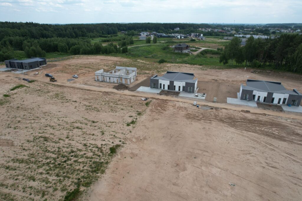 Jonažolių namai (Jonažolių g. 15, 15A, 17, 17A, 19, Pikutiškės) - Ridaelamu - ehituse fotod