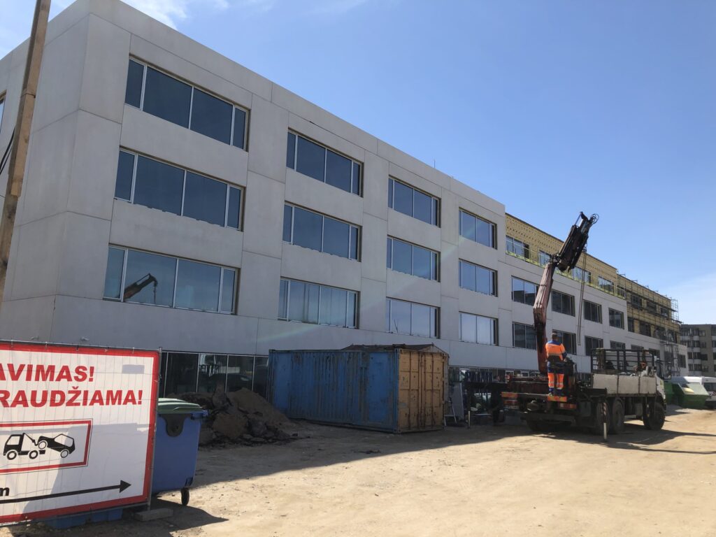 Tolminkiemio (Pilaitės) gimnazija (Tolminkiemio g. 2D) - Primary and secondary education - construction photos