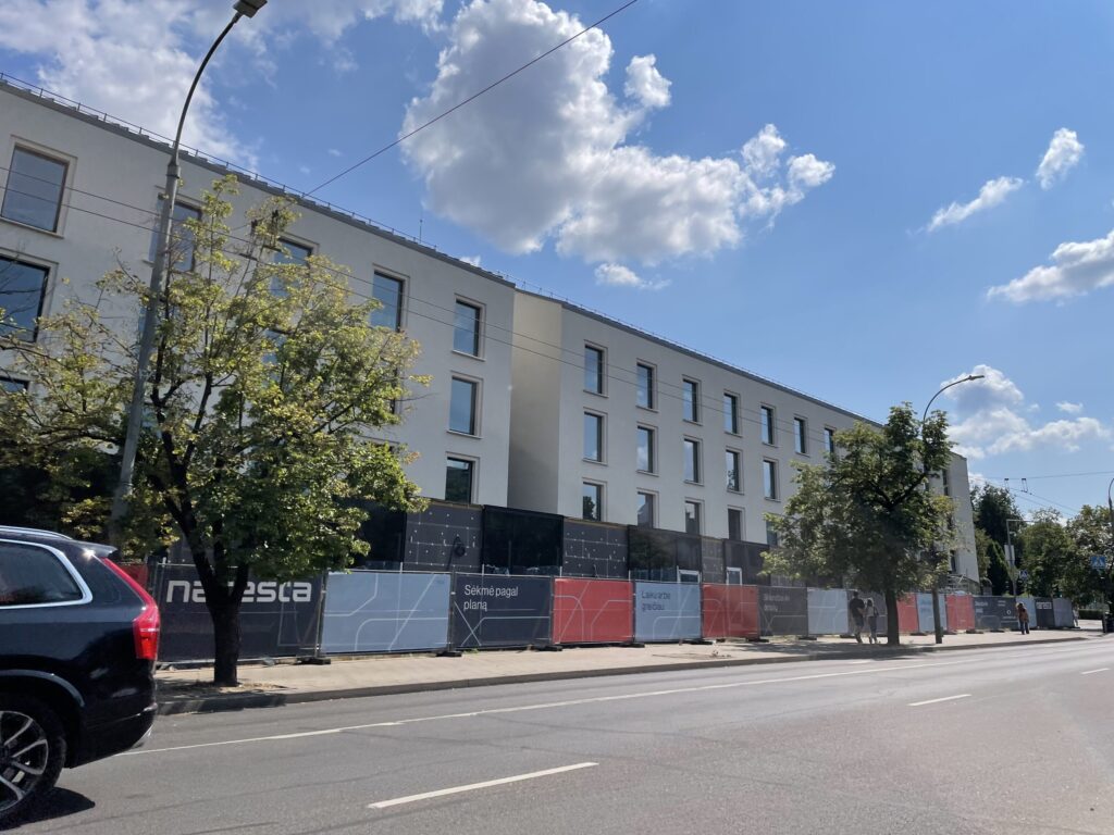 Vasario 16-osios (Vasario 16-osios g. 1) - Hotel, Office center, Primary and secondary education - construction photos