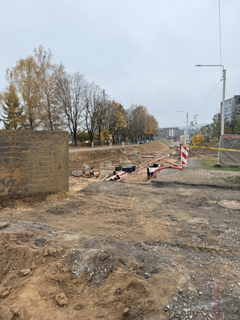 Lazdynėlių g. rekonstrukcija (Lazdynėlių g.) - Velosipēdu ceļš, Iela - būvdarbu attēli