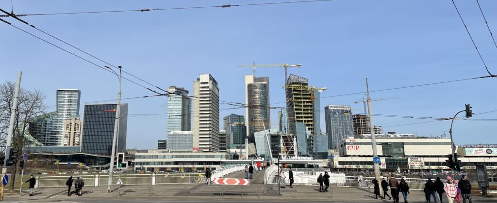 Artery (Konstitucijos pr. 18B) - Biroju centrs - būvdarbu attēli