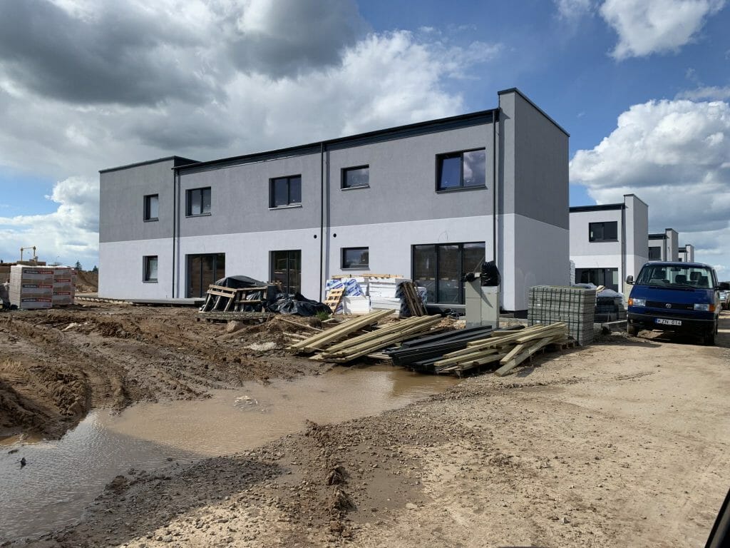 Gulbinų namai (Molėtų pl. 165) - Row housing - construction photos