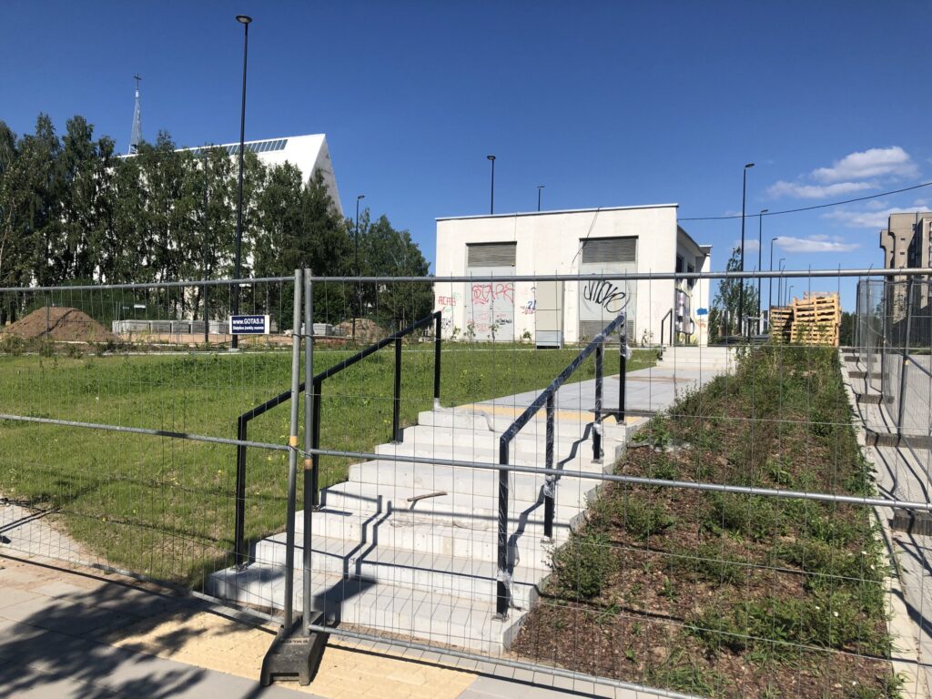 Tolminkiemio (Pilaitės) gimnazija (Tolminkiemio g. 2D) - Primary and secondary education - construction photos