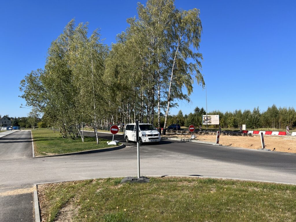 Pilaitės pr. ir Elbingo g. sankryža (Pilaitės pr.) - Jalgrattatee, Tänav - ehituse fotod