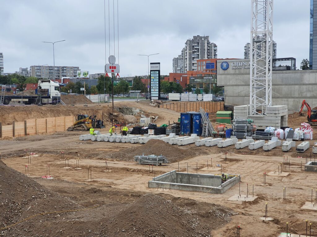 PC PIKAS (Ukmergės g. 221) - Shopping center - construction photos