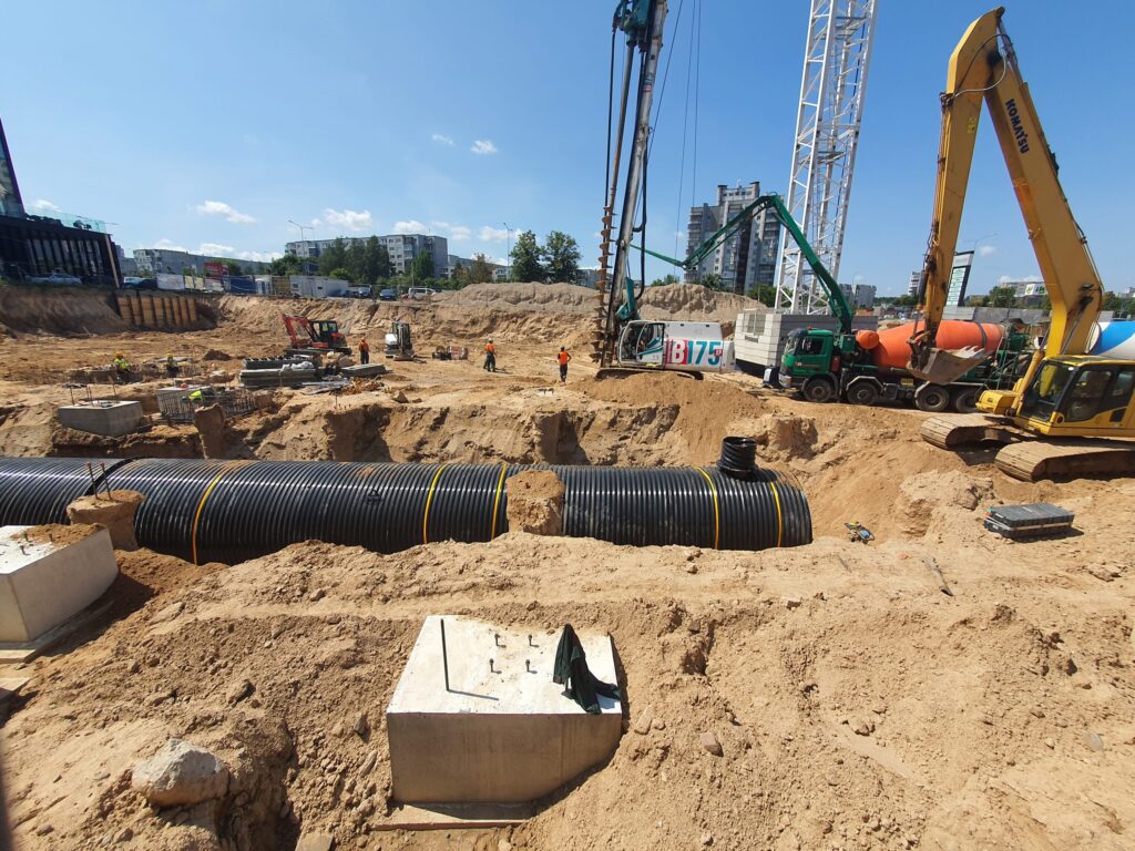 PC PIKAS (Ukmergės g. 221) - Shopping center - construction photos