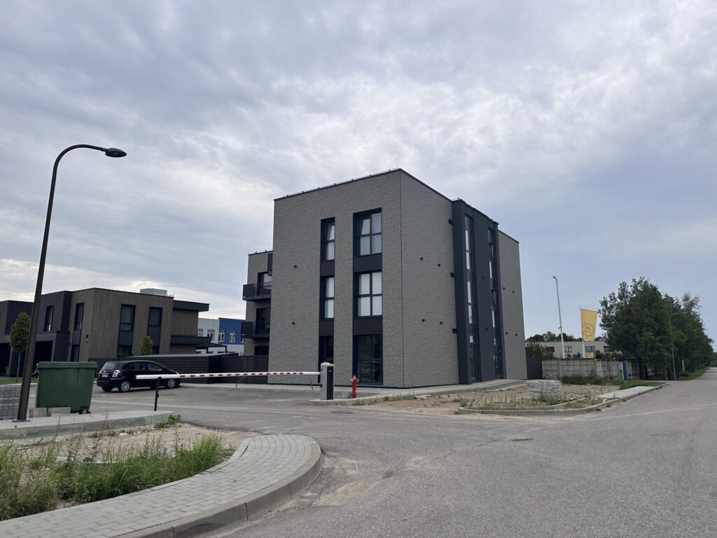 Ąžuolio namai 2 etapas (Povilo Revento g.) - Daugiabutis - statybų nuotraukos