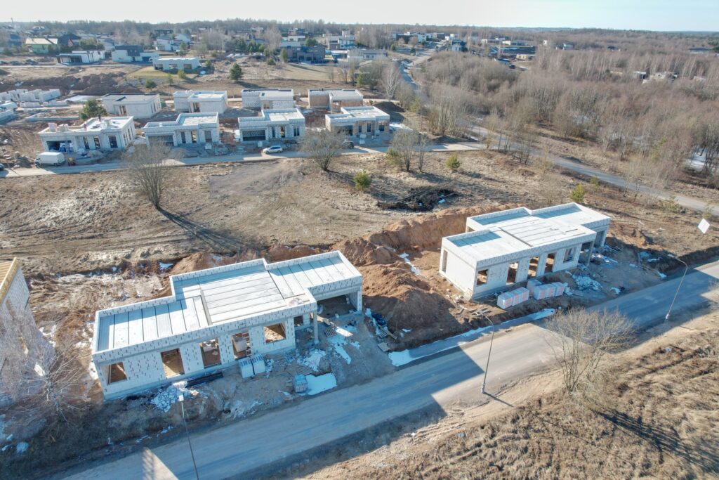 Moluvėnų g. 2, 4, 6, 8, 26, 28, 30, 32, Rykantų g. 7, 9 (Moluvėnų g. 2, 4, 6, 8, 26, 28, 30, 32, Rykantų g. 1, 3, 7, 9) - Private house community - construction photos