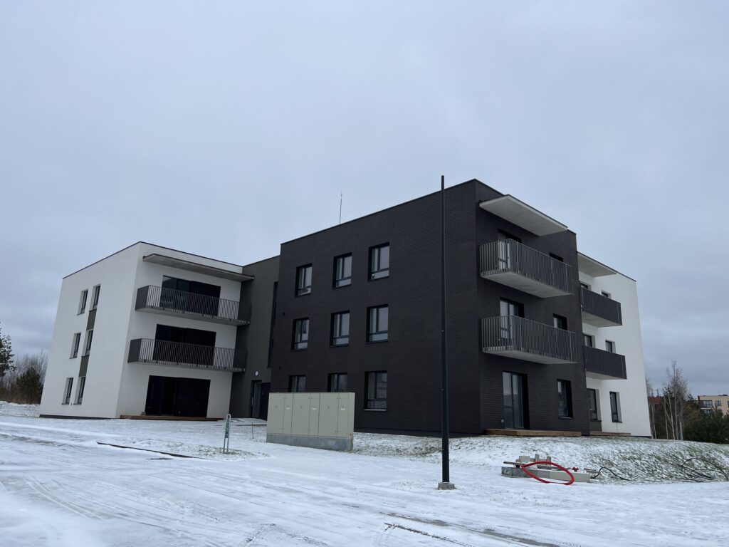 Pilaitės namai (Tilžės g. 47, 53, 55, 57, 59, 60, 61, 63, 65, 67, Gumbinės g. 8, 12, 14, Virbalio g. 4, Tolminkiemio g. 50) - Rindu mājas - būvdarbu attēli