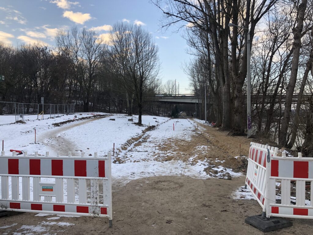 Neries kairiosios krantinės 1 etapas (B atkarpa) (Sluškų g., P. Vileišio g.) - Jalgrattatee, Promenaad - ehituse fotod