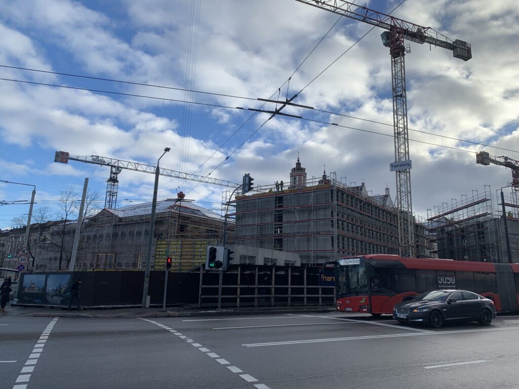 Vasario 16-osios (Vasario 16-osios g. 1) - Hotel, Office center, Primary and secondary education - construction photos