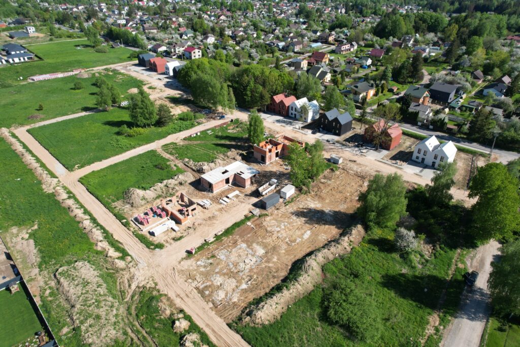 Ąžuolo kvartalas 2 etapas (Bernotų g. 4, 6, 8, 19, 21, 23) - Row housing - construction photos