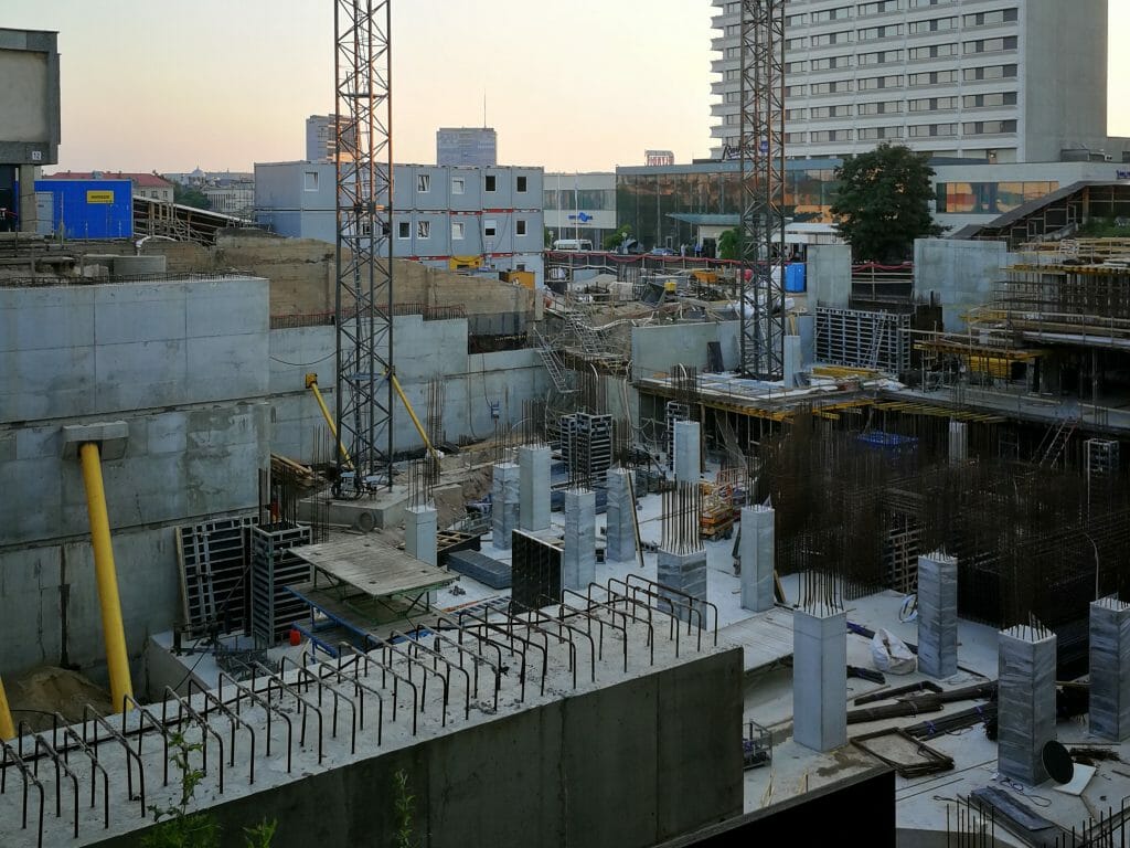 Artery (Konstitucijos pr. 18B) - Biroju centrs - būvdarbu attēli