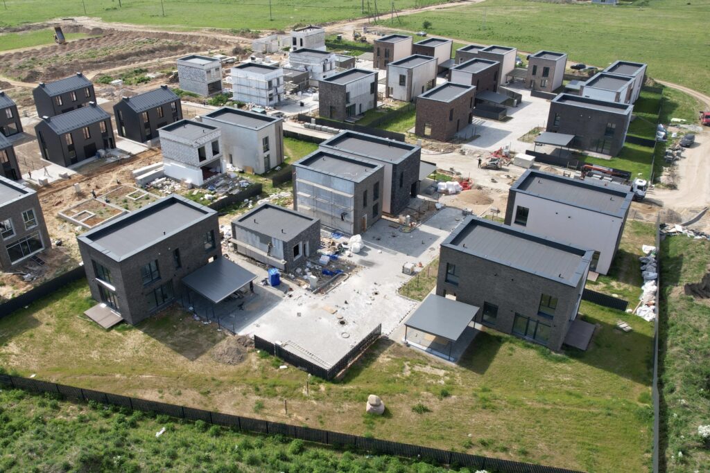 Hetitų g. namai (Hetitų g. 1, 2, 3, 4, 5, 6, 7, 8, 9, 10, 11, 12, 14, 16, 22, 24, 26, 28, 32, 33, 34, 35, 36, 37, 39, 41, 43, 47, 49) - Private house community - construction photos