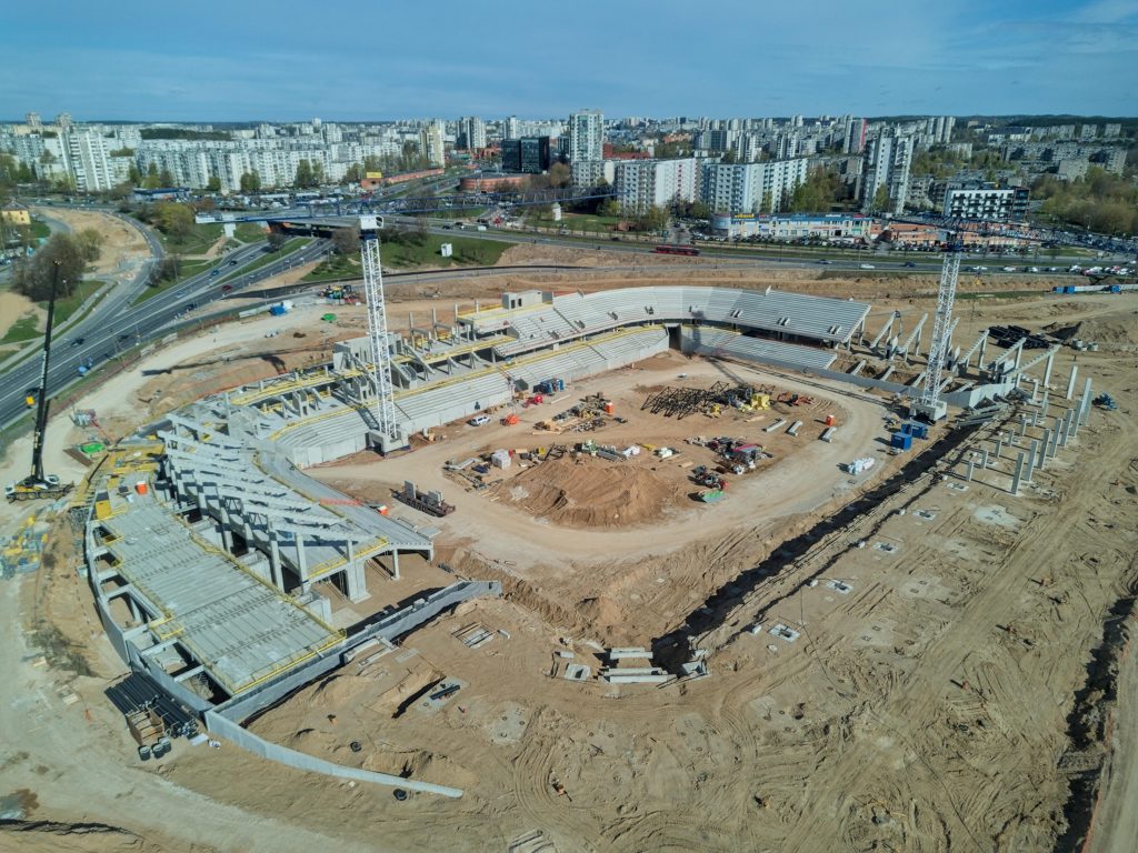 Daugiafunkcis sveikatinimo, ugdymo, švietimo, kultūros ir užimtumo kompleksas 1 etapas (stadionas) (Ozo g. 27) - Staadion - ehituse fotod