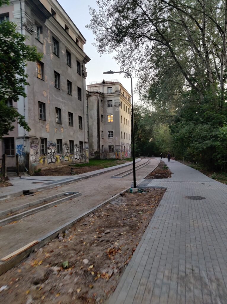 Neries kairiosios krantinės 1 etapas (B atkarpa) (Sluškų g., P. Vileišio g.) - Jalgrattatee, Promenaad - ehituse fotod