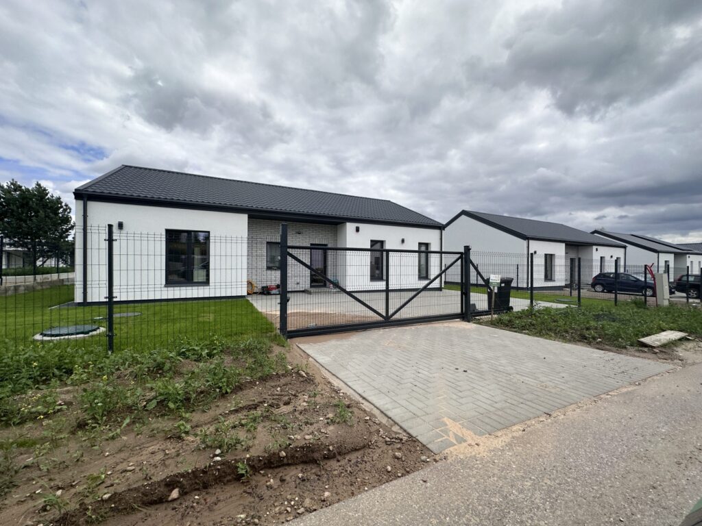 Moluvėnų g. 10, 12, 14 (Moluvėnų g. 10, 12, 14) - Private house community - construction photos