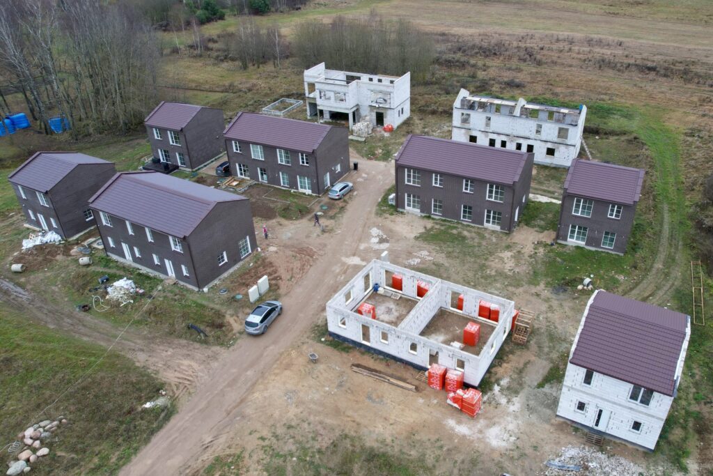 Pavilnio oazė 1 etapas (Adolfo Šapokos g. 36, 40, 40A, 42, Juozo Ereto g. 51, 51A, 51B) - Private house community, Row housing - construction photos