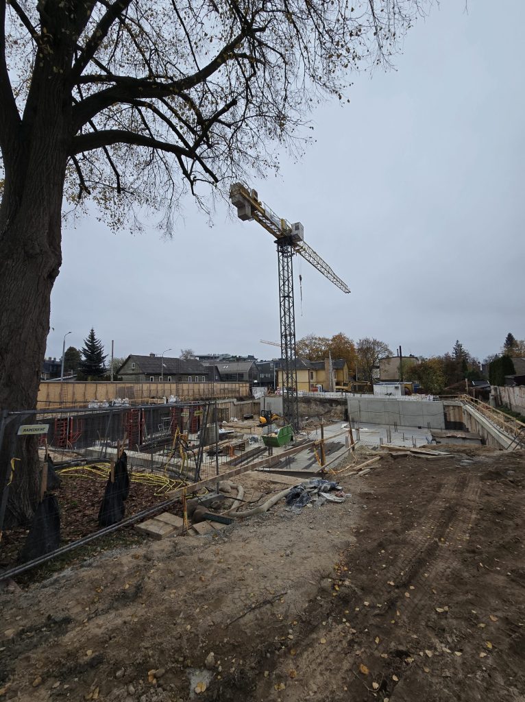 L34 (Lenktoji g. 34) - Office center - construction photos