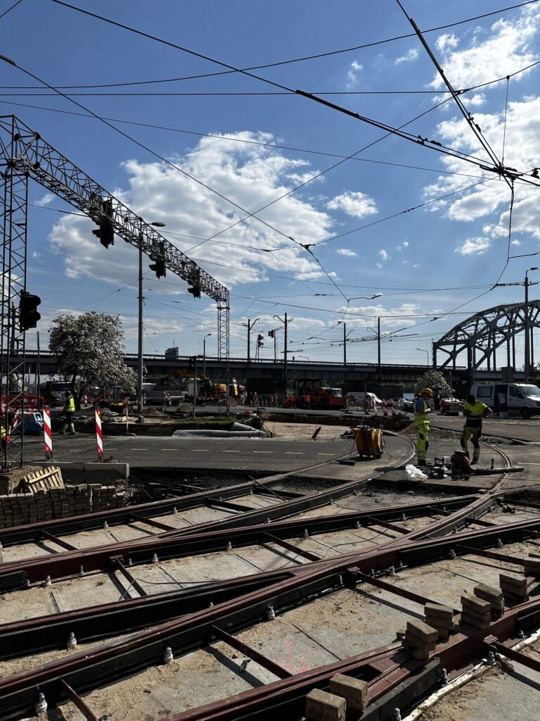 11. novembra krastmalas un 13. janvāra ielas krustojums - Rīgas tramvaja infrastruktūras pielāgošana zemās grīdas tramvaja parametriem (13. janvāra iela, 11. novembra krastmala) - Road - construction photos
