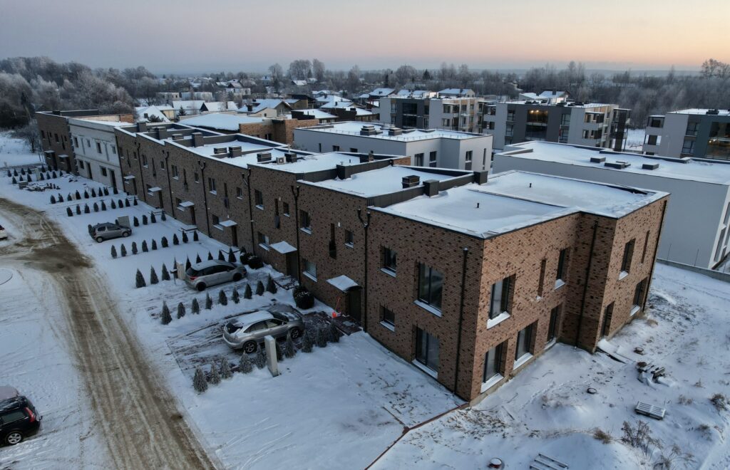 Naujasis Antakalnis Taurijos g. 57, 59, 61, 63, 65 (Taurijos g. 57, 59, 61, 63, 65) - Row housing - construction photos