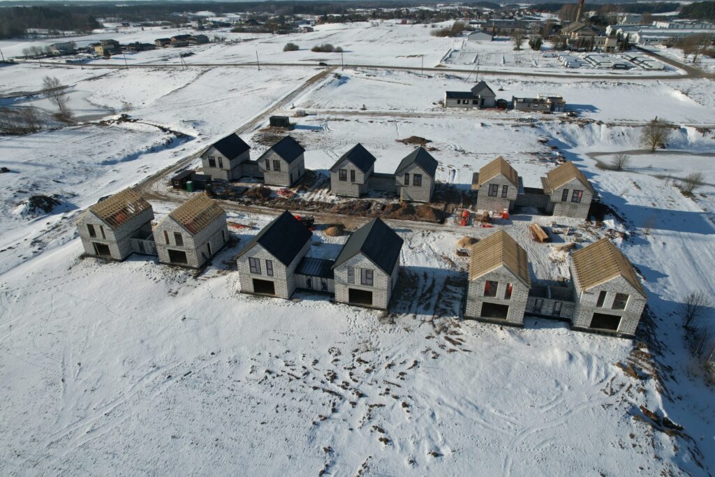 Švedų pievos (Pikutiškių g. 29F, 29G, 29H, 29K, 29J, 29I, 29L, 29M, 29N, 29L, 29R, 29P, 29O) - Private house community - construction photos