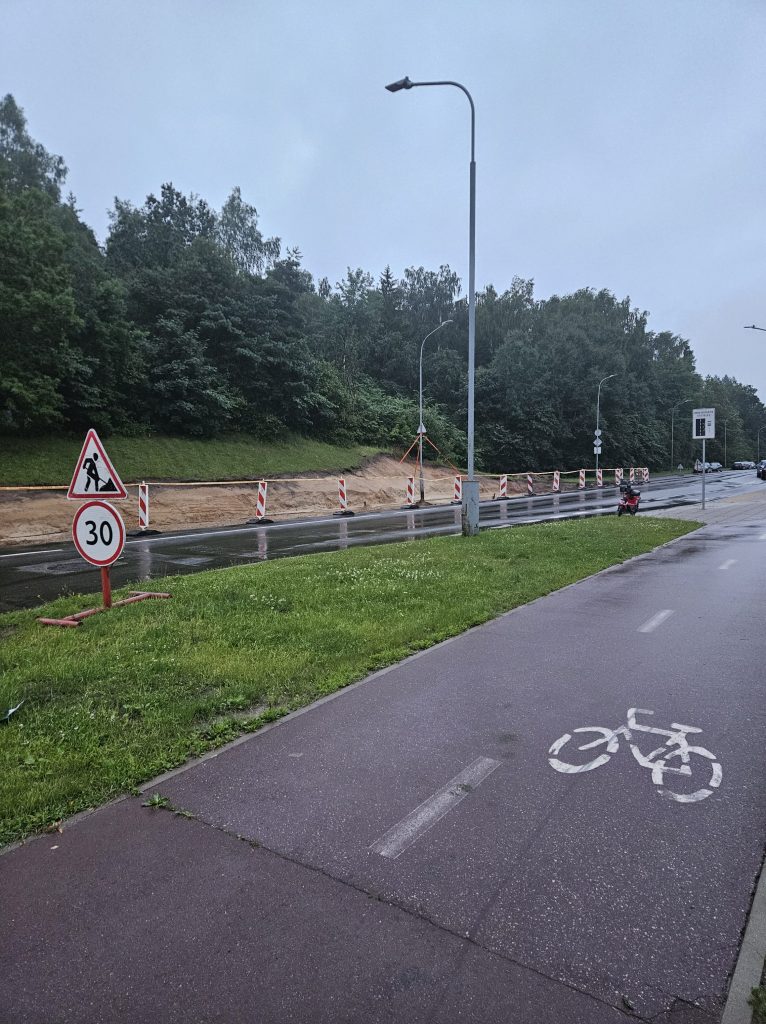 Privažiavimo kelias prie L. Giros g. 115 (L. Giros g. 115) - Road - construction photos