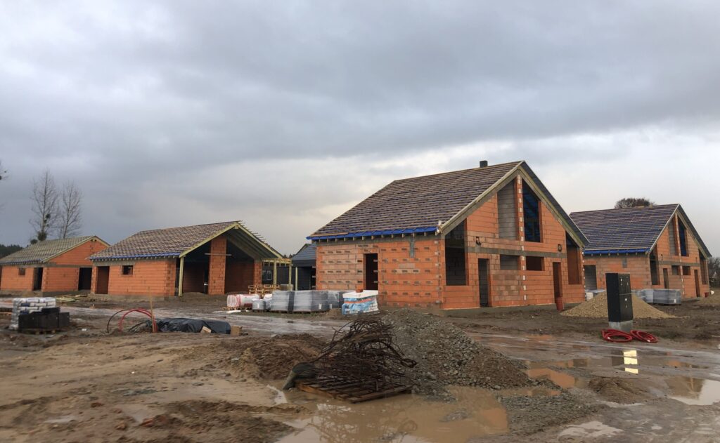 Marių parkas 2 etapas (J. Aisčio g. 13C, 13D, 13E, 15, 15A, 15B) - Privačių namų kvartalas, Sublokuoti namai - statybų nuotraukos