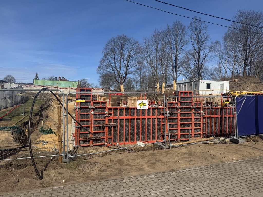 Ķiršu Kalna Mājas - "A" Ēka (Eiženijas iela 18) - Korterelamu - ehituse fotod