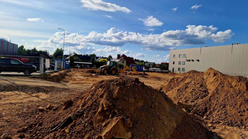 Žirgų g. 22 (Žirgų g. 22, Antežerių k., Zujūnų sen.) - Shopping center - construction photos