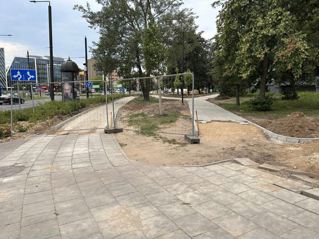 Šeimyniškių g. dviračių takas (Šeimyniškių g.) - Velosipēdu ceļš - būvdarbu attēli