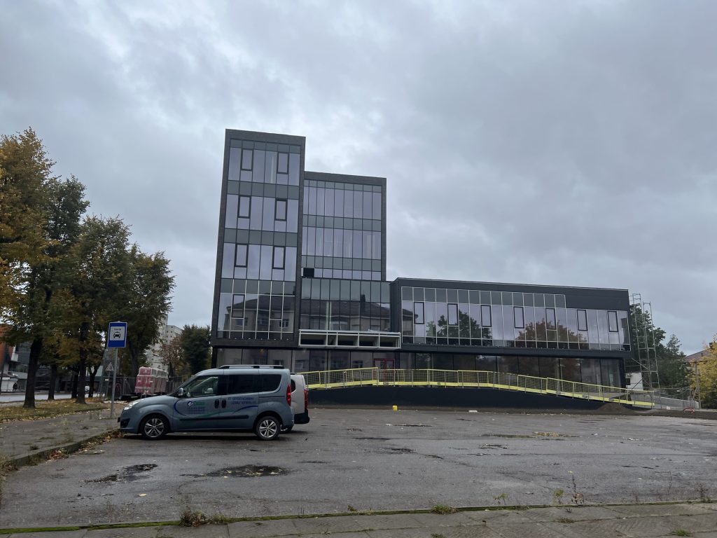 Savanorių pr. 225 (Savanorių pr. 225) - Health center - construction photos