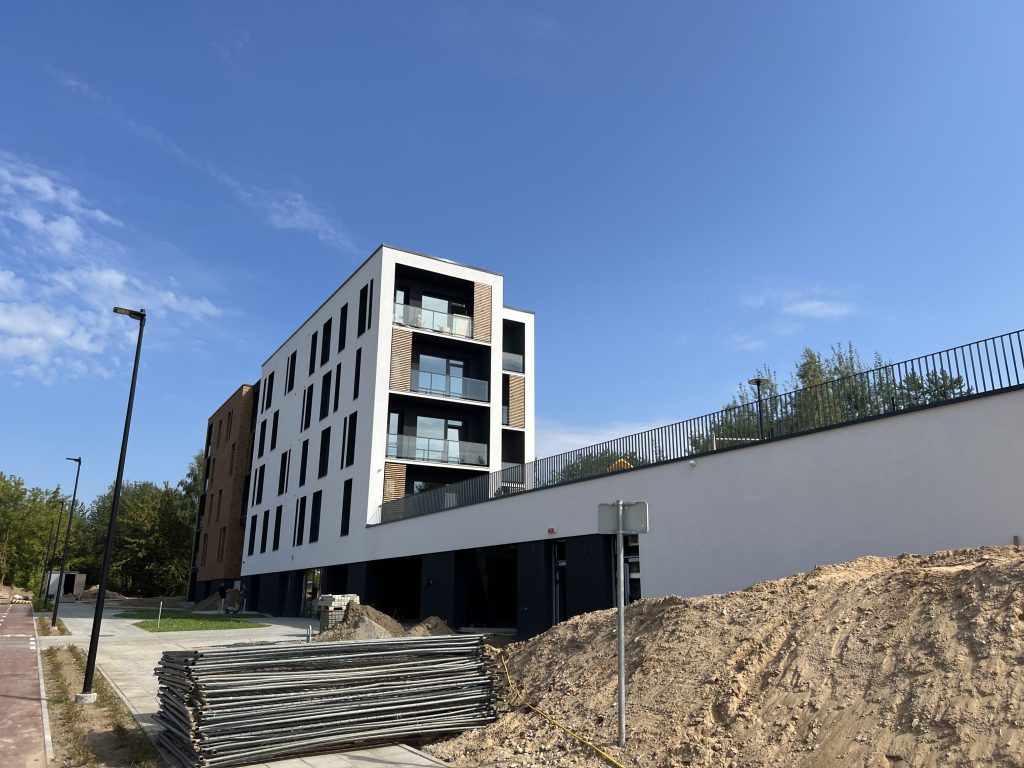 Vyšnios 3 etapas (Karaliaučiaus g. 33, 42) - Multi apartment - construction photos