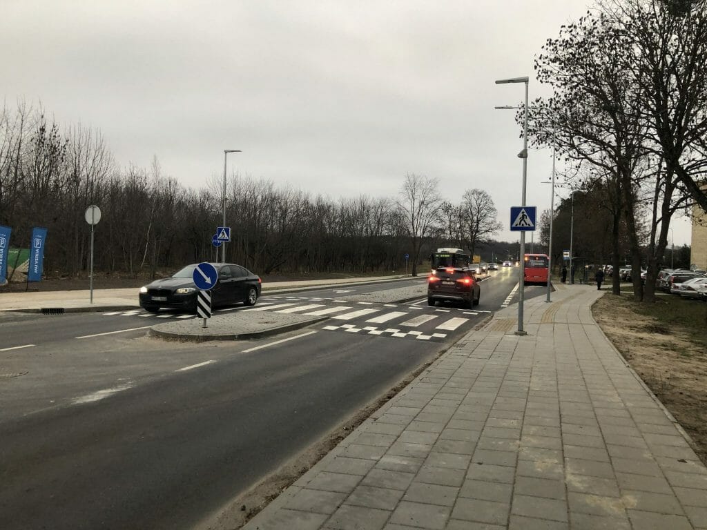 Žaliųjų ežerų g. tarp žiedo ir P. Baublio g. (Žaliųjų ežerų g.) - Iela - būvdarbu attēli